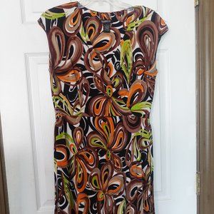 Glamour V-Neck Sleeveless Dress Size 6